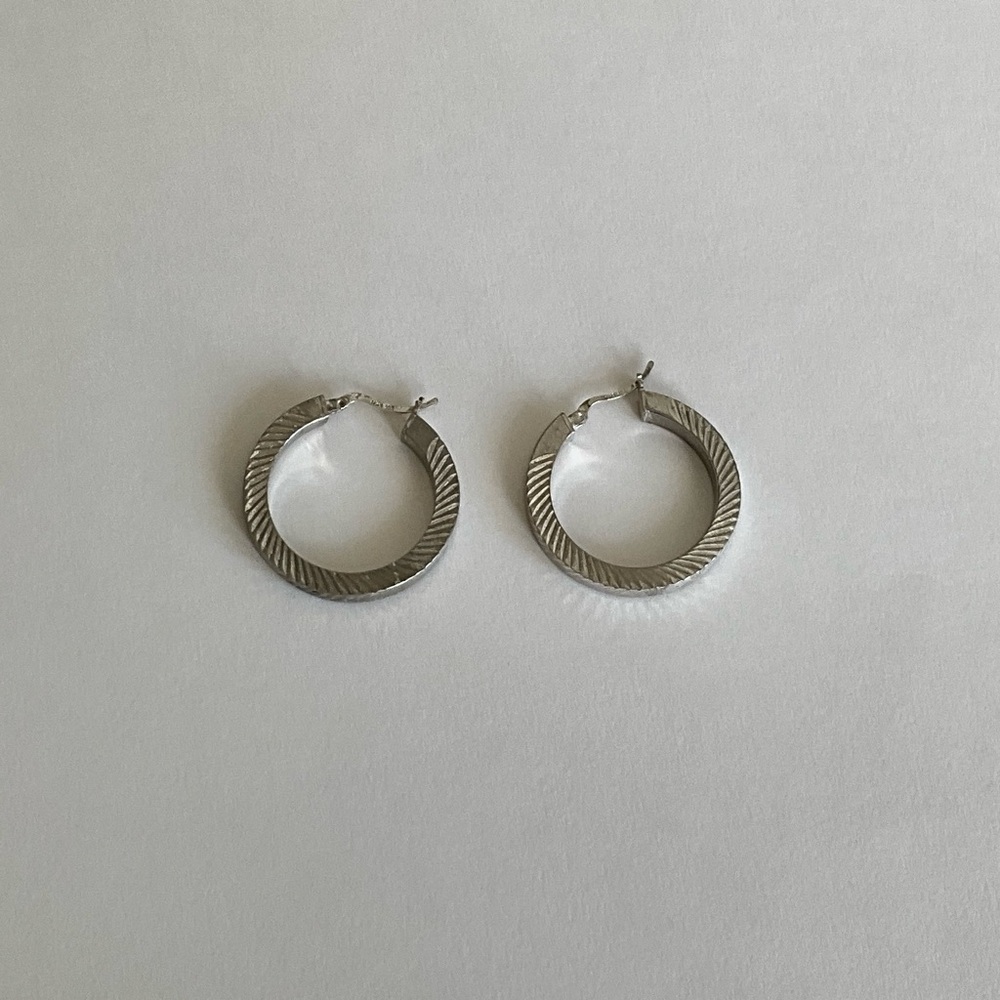 Vintage MCM Signed Mark Wasserman Samara (MWS) Sterling Silver Hoop Earrings